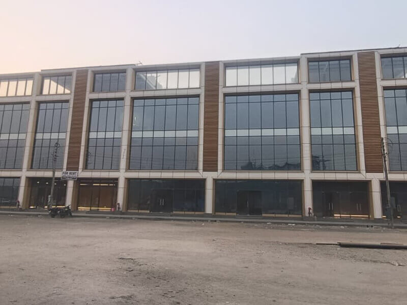Nice – Aggarwal Plaza & Nice Appartments